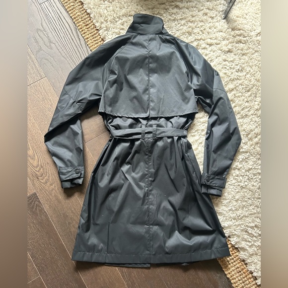 Brand new - Nike trench coat water resistant - Picture 3 of 3